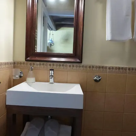Hotel Museum George Molfetas 4*